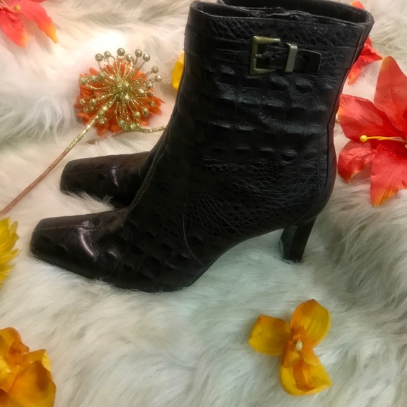 Bandolino Boots - Picture 9 of 14